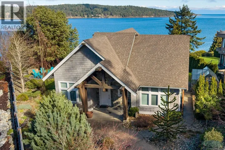 8572 Rumming Rd, Lantzville, British Columbia V0R2H0