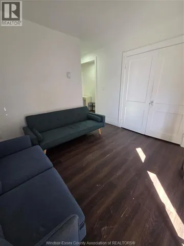 1178 GILES BOULEVARD East Unit# 1, Windsor, Ontario N9A4G4