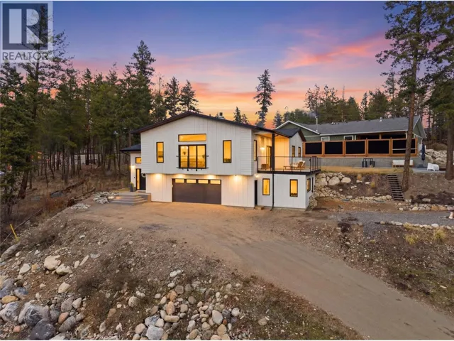 7111 Dunwaters Road, Kelowna, British Columbia V1Z3W6