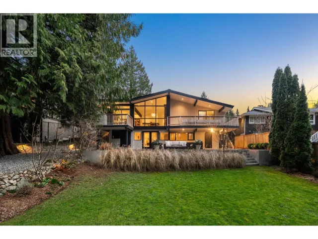 4777 MAPLERIDGE DRIVE, North Vancouver, British Columbia V7R3T6