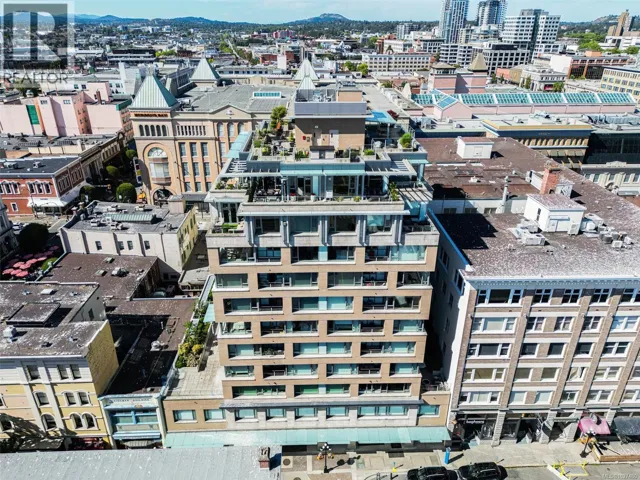 504 608 Broughton St, Victoria, British Columbia V8W1C7