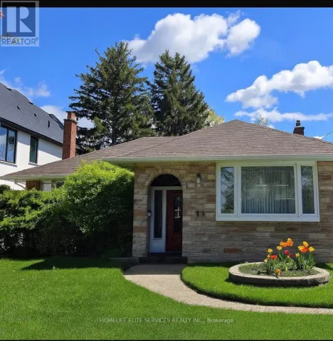 81 WAYNE AVENUE, Toronto (Wexford-Maryvale), Ontario M1R1Y4