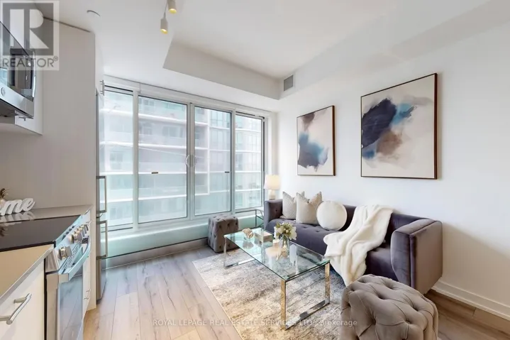 310 - 1195 THE QUEENSWAY, Toronto (Islington-City Centre West), Ontario M8Z0H1