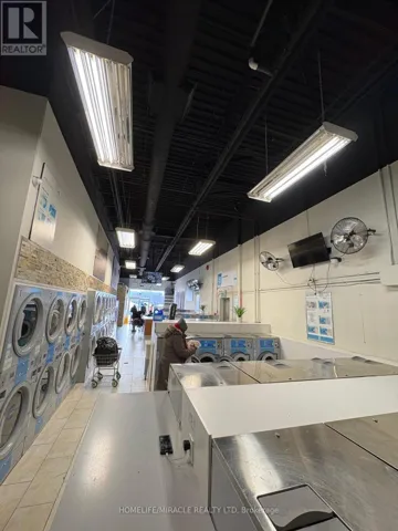 6210 FINCH AVENUE, Toronto (Mount Olive-Silverstone-Jamestown), Ontario M9V0A1