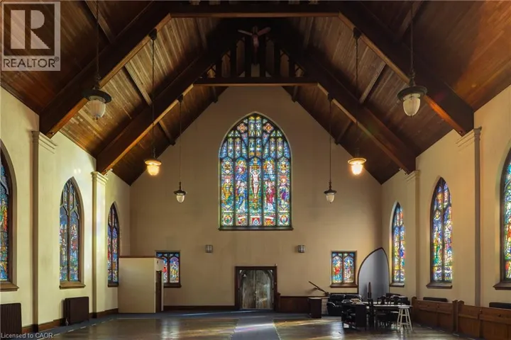 1401 KING Street E, Hamilton, Ontario L8M3M1