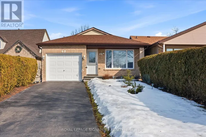 40 LYTON CRESCENT, Hamilton (Stoney Creek Mountain), Ontario L8J2C9