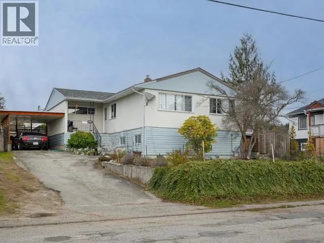 6957 CROFTON STREET, Powell River, British Columbia V8A1W8
