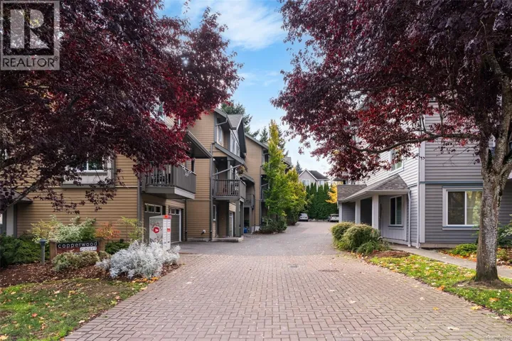 3 1405 Mallek Cres, Victoria, British Columbia V8T0A3