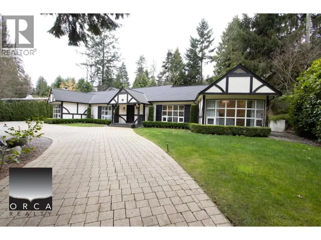 445 SOUTHBOROUGH DRIVE DRIVE, West Vancouver, British Columbia V7S1M3