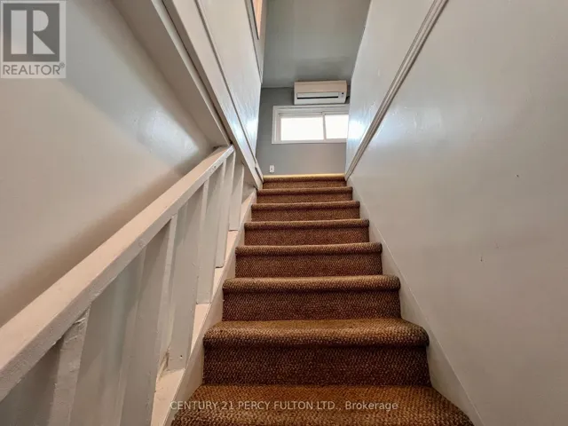 108 CUMBERLAND AVENUE, Hamilton (St. Clair), Ontario L8M1Z3