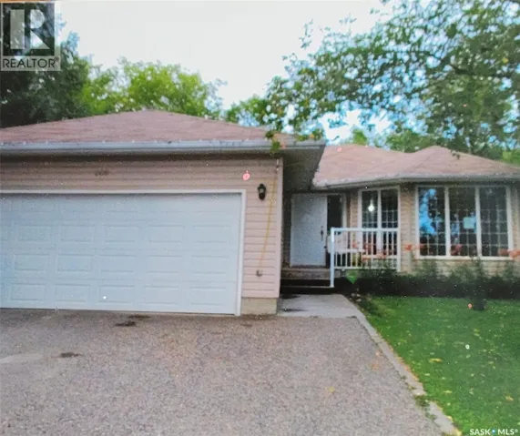 209 1st AVENUE N, Big River, Saskatchewan S0J0E0