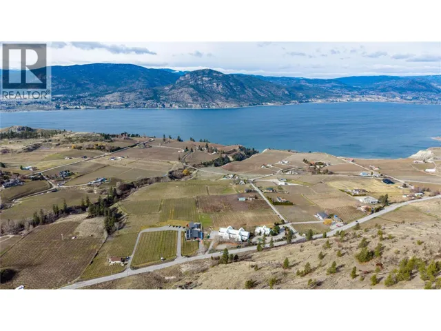 880 Naramata Road, Penticton, British Columbia V2A8T5