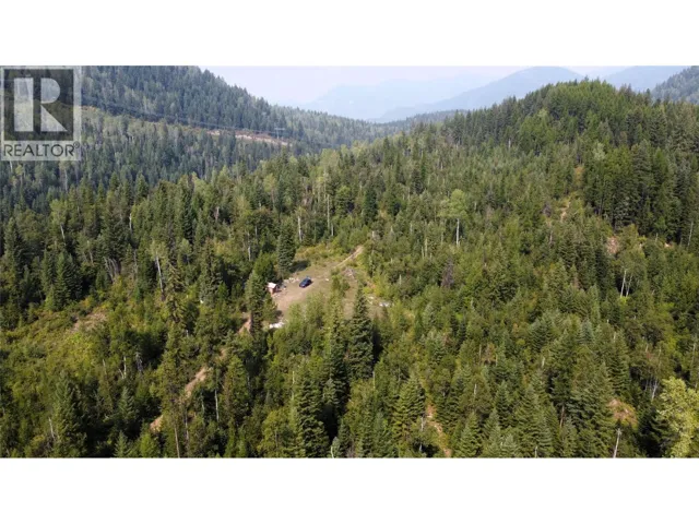 549 ROSEBUD LAKE Road, Salmo, British Columbia V0G1Z0