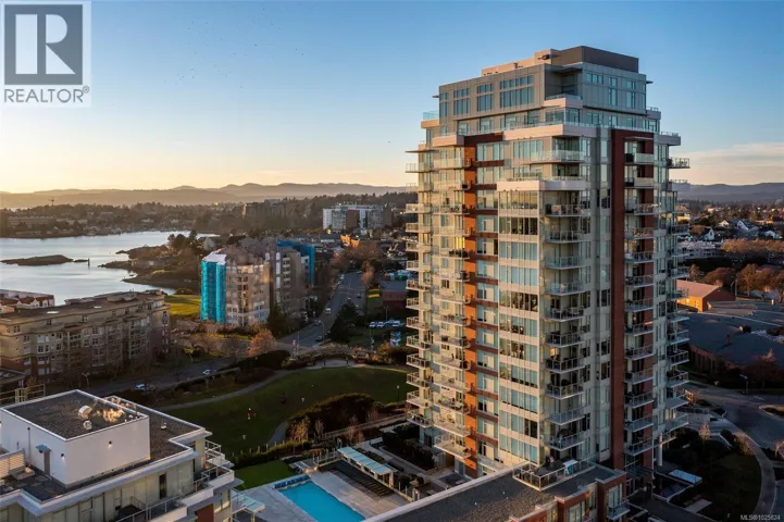 705 60 Saghalie Rd, Victoria, British Columbia V9A0H1