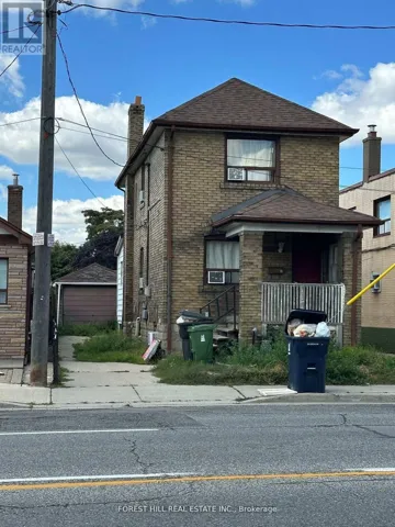 666 JANE STREET, Toronto (Rockcliffe-Smythe), Ontario M6N4A7