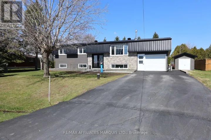 20391 PARK CRESCENT, South Glengarry, Ontario K0C1L0
