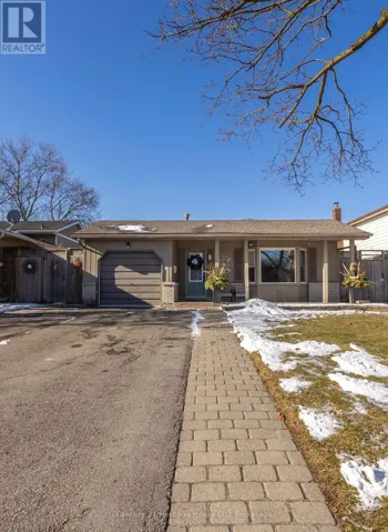 26 ROYAL ORCHARD CRESCENT, St. Catharines (Lakeport), Ontario L2N4E9