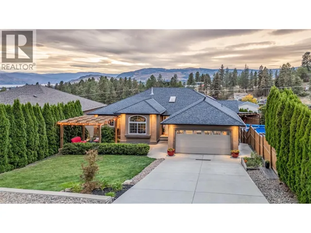 3266 Merlot Court, West Kelowna, British Columbia V4T2W7