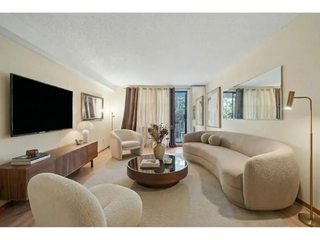 106 10626 151A STREET, Surrey, British Columbia V3R8K7