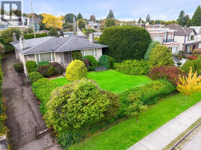 4275 QUESNEL DRIVE, Vancouver, British Columbia V6L2X5