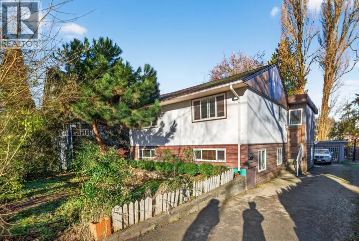 557 E 21ST AVENUE, Vancouver, British Columbia V5V1R5