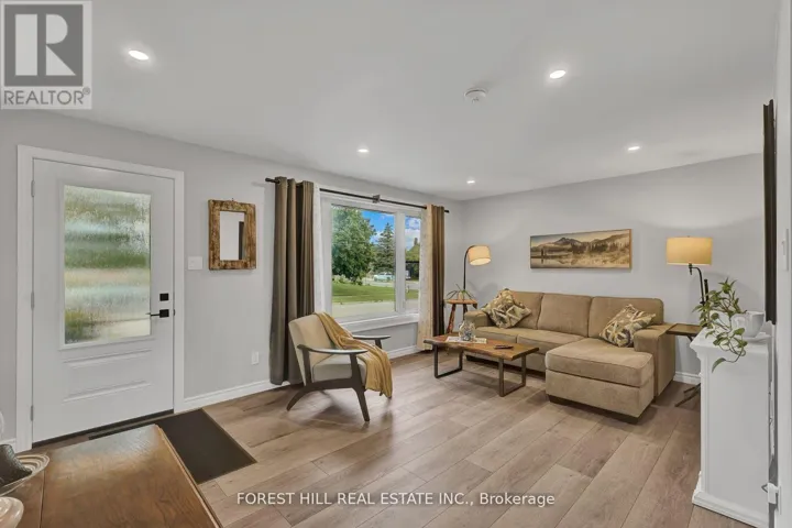 MAIN - 3 WILSON AVENUE, Kawartha Lakes (Lindsay), Ontario K9V5S1