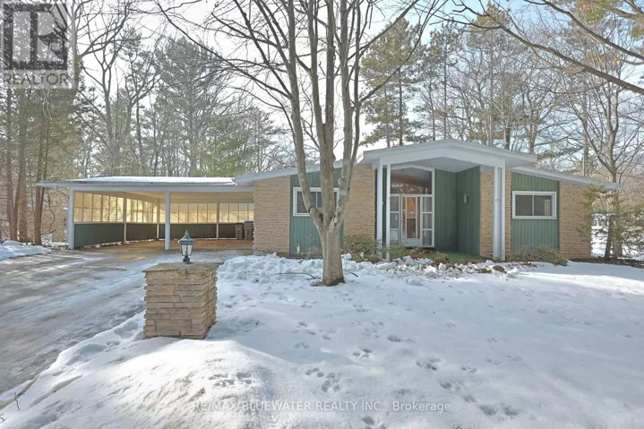 10318 RIVERSIDE DRIVE, Lambton Shores (Grand Bend), Ontario N0M1T0