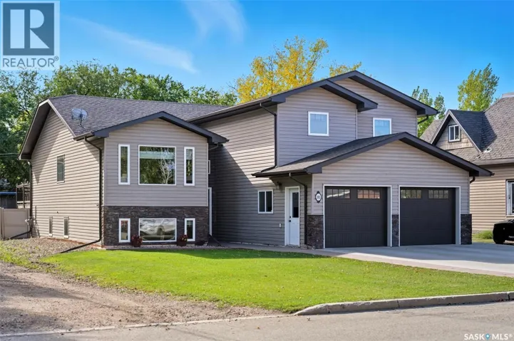 101 6th AVENUE W, Watrous, Saskatchewan S0K4T0