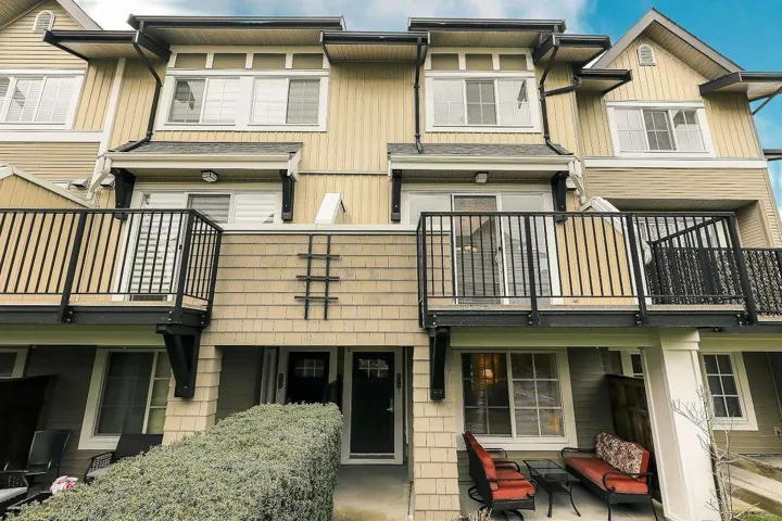 40 2450 161A STREET, Surrey, British Columbia V3Z8K4