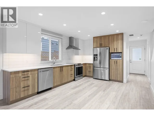727 Cadder Avenue, Kelowna, British Columbia V1Y5N7