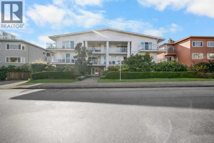 202 1066 W 13TH AVENUE, Vancouver, British Columbia V6H1N2