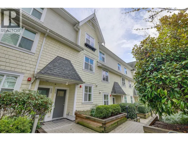 116 7250 18TH AVENUE, Burnaby, British Columbia V3N1H3