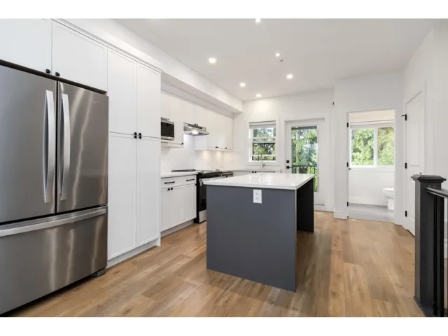 10 32970 TUNBRIDGE AVENUE, Mission, British Columbia V2V6X9