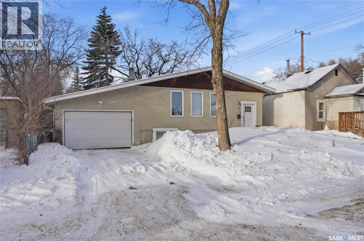 313 Q AVENUE S, Saskatoon, Saskatchewan S7M2Y2