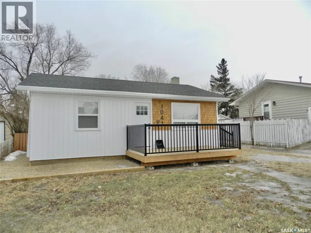 1041 Hastings STREET, Moose Jaw, Saskatchewan S6H5R7
