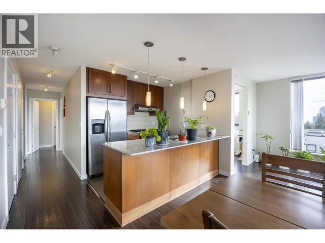 606 7088 SALISBURY AVENUE, Burnaby, British Columbia V5E0A4