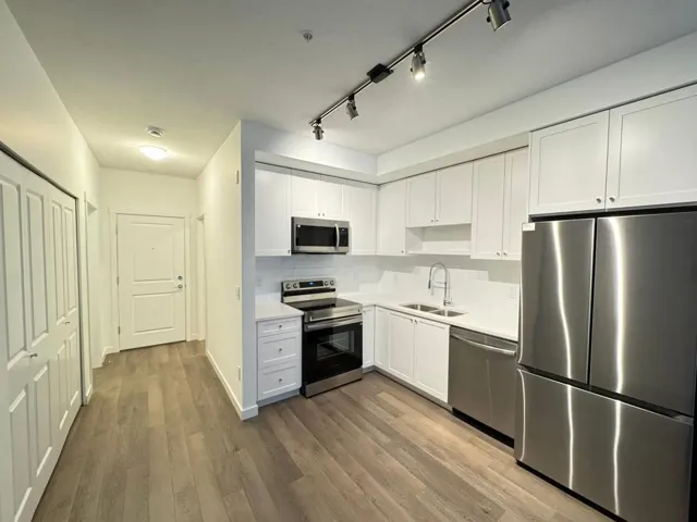 103 8509 158 ST, Surrey, British Columbia V4N6Y6