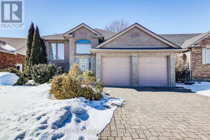 69 NEUTRAL AVENUE, Woodstock (Woodstock - North), Ontario N4T1S7