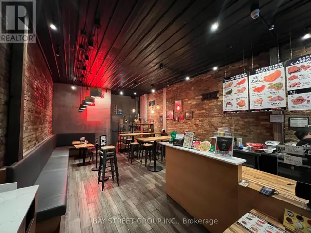 692 YONGE STREET, Toronto (Bay Street Corridor), Ontario M4Y2A6