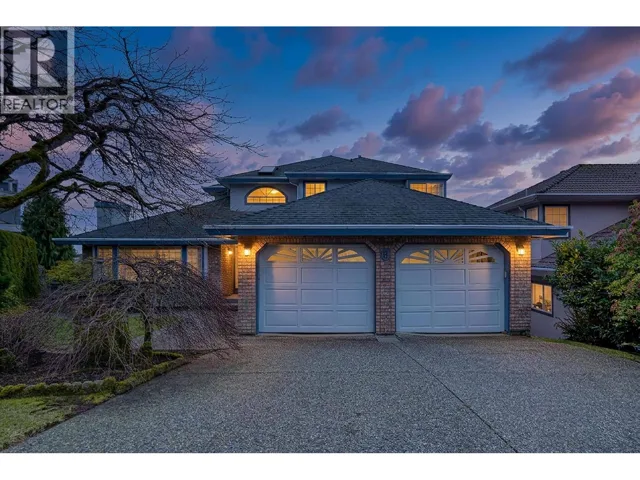 8 GREYSTONE PLACE, Port Moody, British Columbia V3H4T5