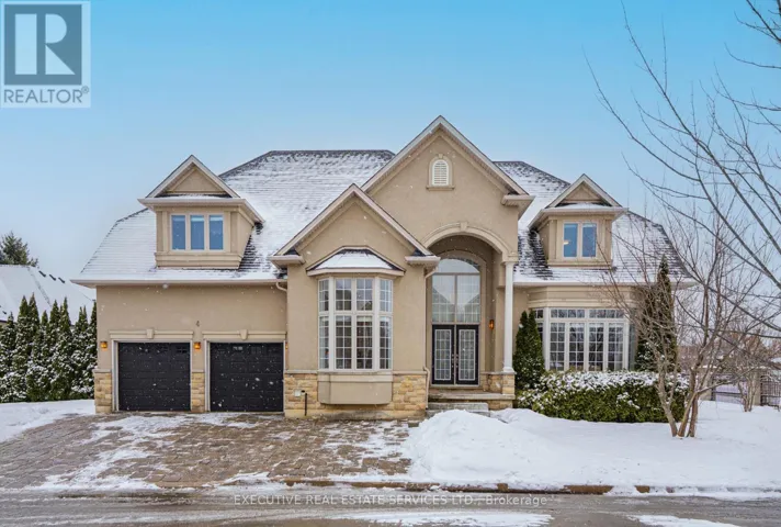 4 BERKSHIRE PLACE, Hamilton (Ancaster), Ontario L9K0A9