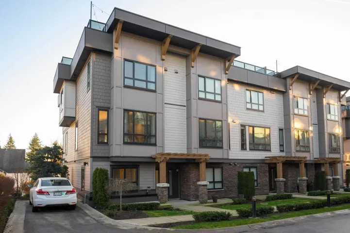 19 19670 55A AVENUE, Langley, British Columbia V3A0M1