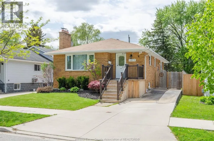 1077 FAIRVIEW, Windsor, Ontario N8S3E6