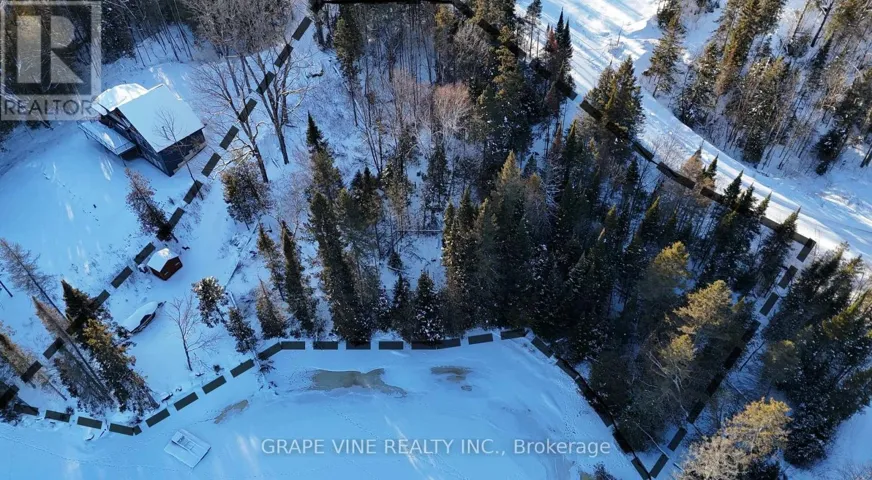 00 VOYAGEUR BAY TRAIL, Whitewater Region, Ontario K0J1V0