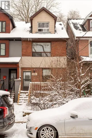 UPPER FL - 138 BOOTH AVENUE, Toronto (South Riverdale), Ontario M4M2M4