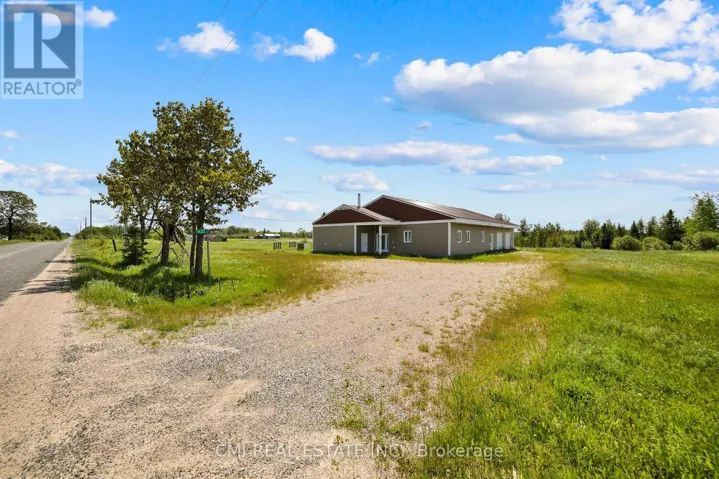 1632 CONC 2 & 3 ROAD, Cochrane, Ontario P0L1C0