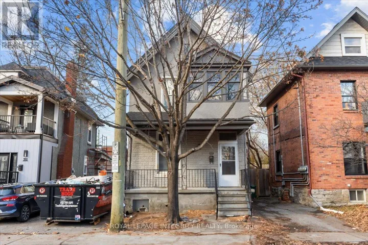 1 - 247 FLORA STREET, Ottawa, Ontario K1R5R8