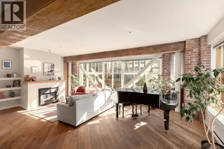 207 1178 HAMILTON STREET, Vancouver, British Columbia V6B2S2