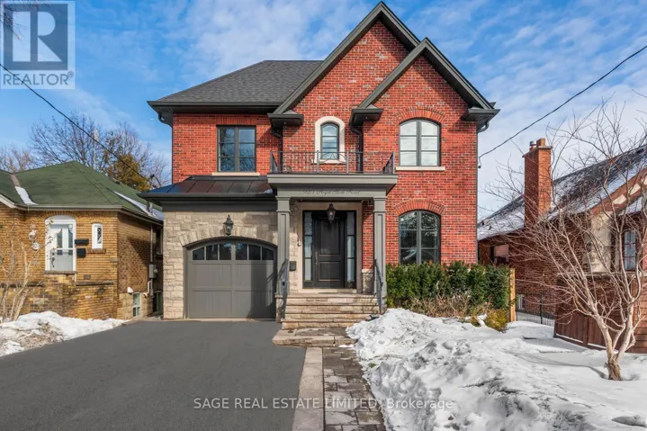 925 ROYAL YORK ROAD, Toronto (Stonegate-Queensway), Ontario M8Y2V8