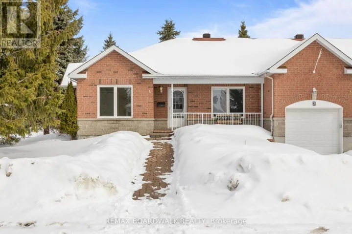 1 WEAVER CRESCENT, Ottawa, Ontario K2K3E1